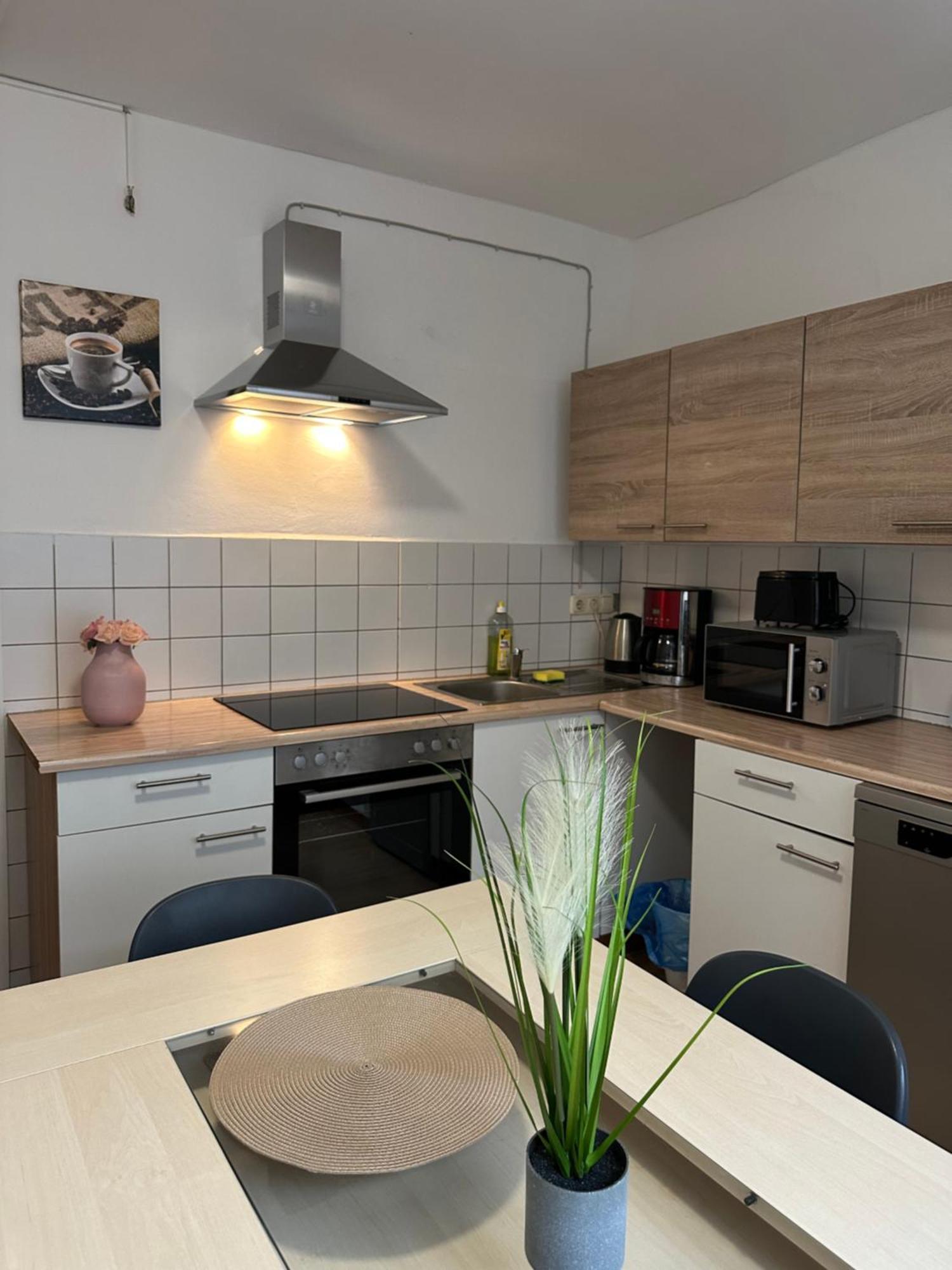 City Apartments Direkt Am Hauptbahnhof - Perfekt Fuer Pendler Und Monteure Neumuenster Luaran gambar